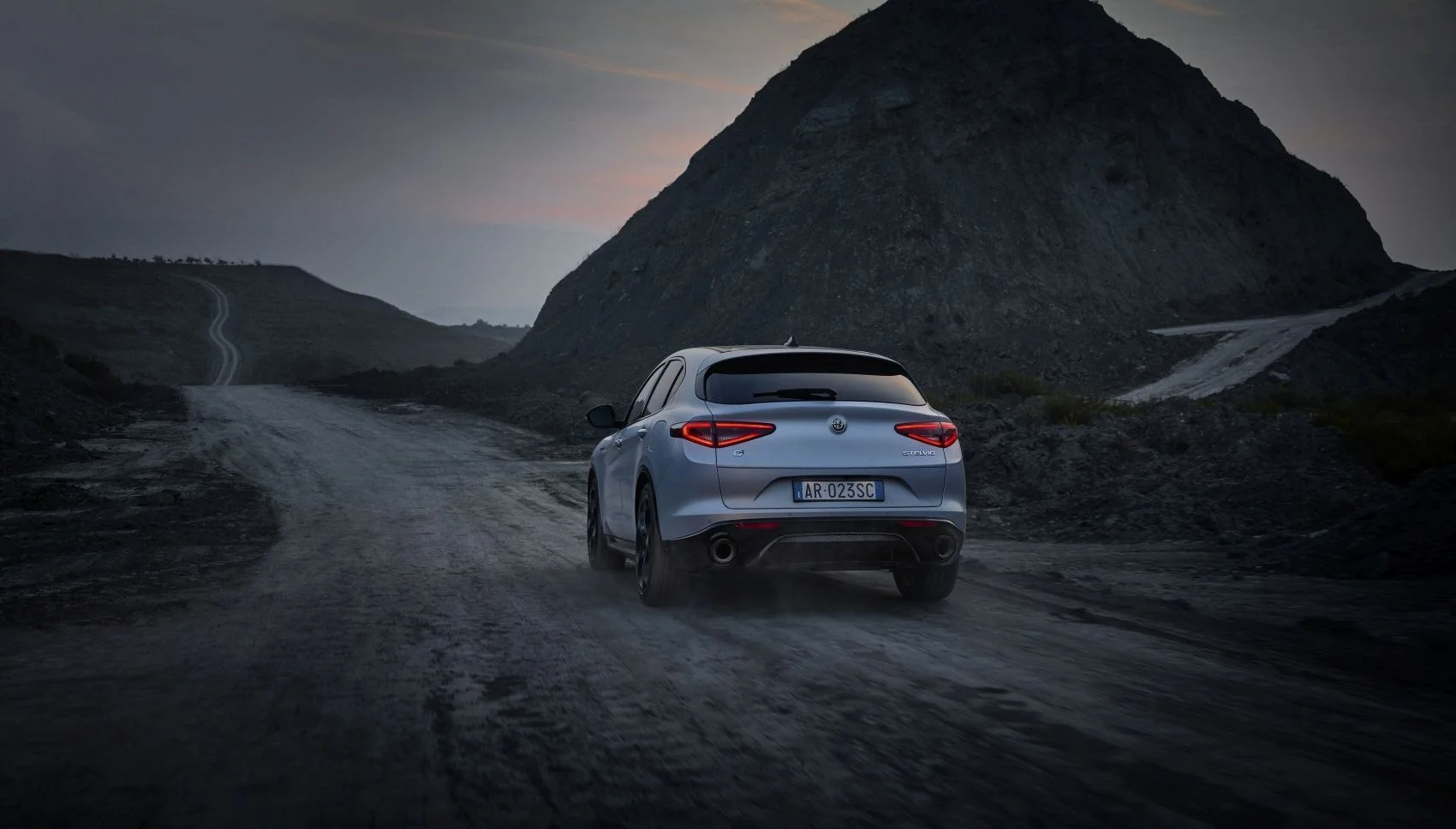 Alfa Romeo Stelvio 2.0 Turbo (280 Hp) Q4 Automatic2022 - thumbnail 5