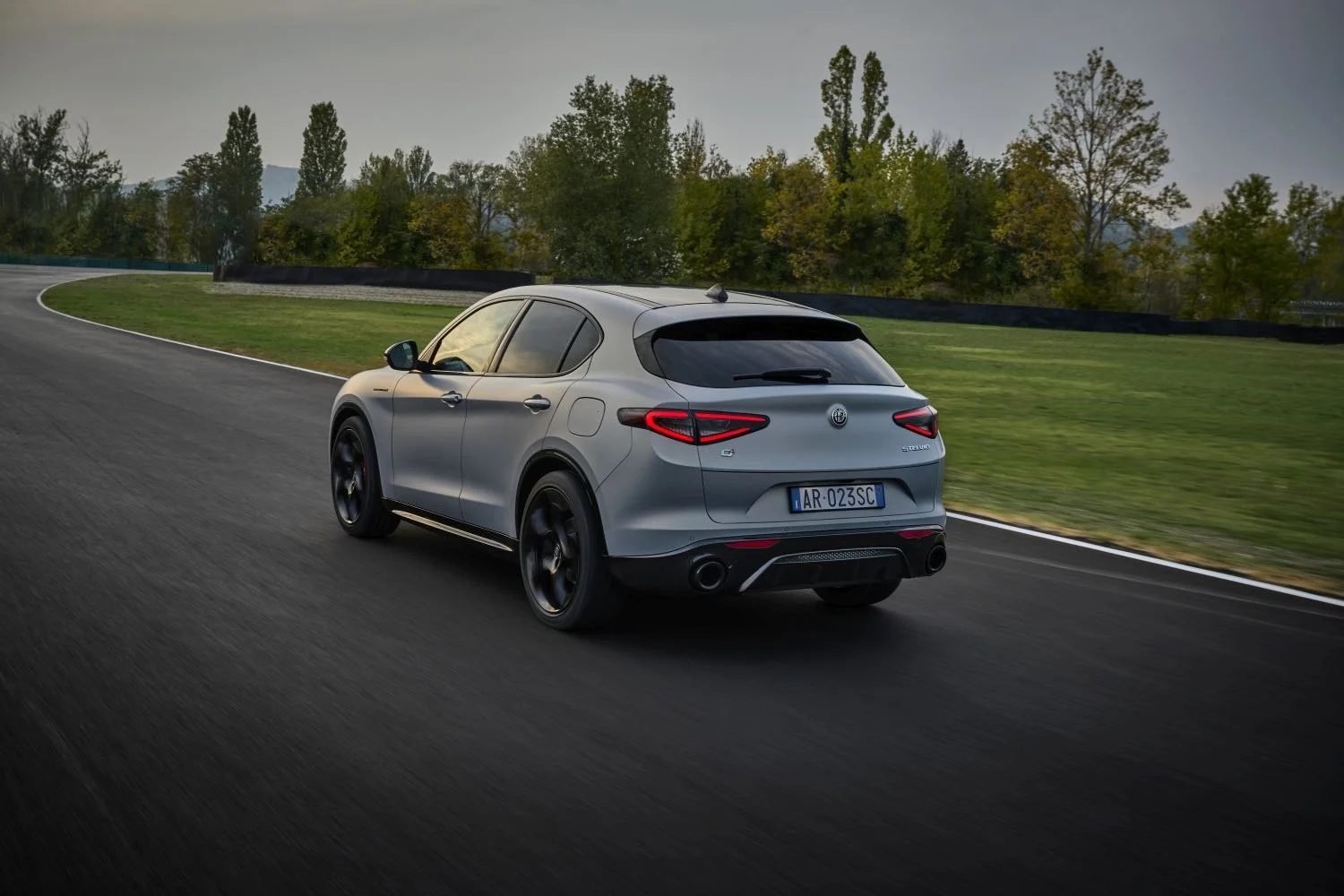 Alfa Romeo Stelvio 2.0 Turbo (280 Hp) Q4 Automatic2022 - thumbnail 8