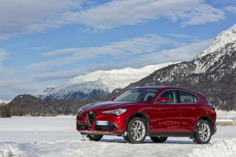 Alfa Romeo Stelvio Alfa Romeo Stelvio (949)