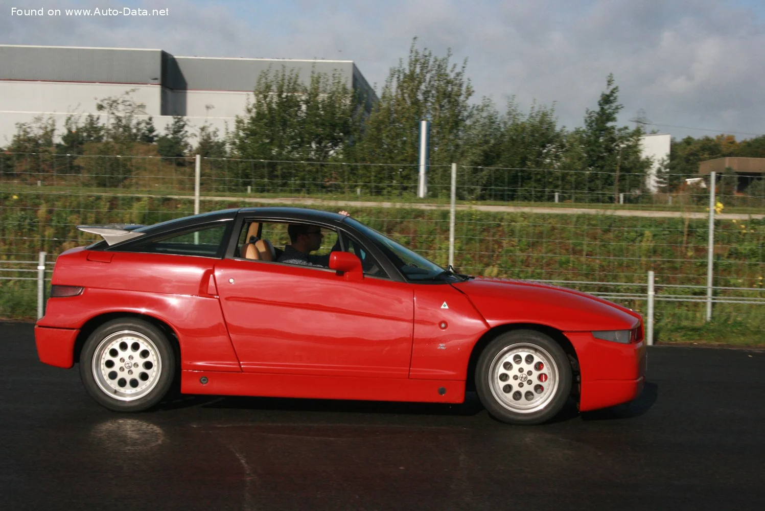 Alfa Romeo SZ 3.0 V6 Zagato (210 Hp)1989 - 1991 thumbnail 15