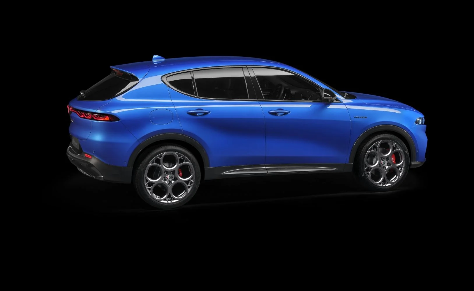 Alfa Romeo Tonale 1.3 T MultiAir (190 Hp) Plug-in Hybrid eQ4 Automatic2022 - thumbnail 5