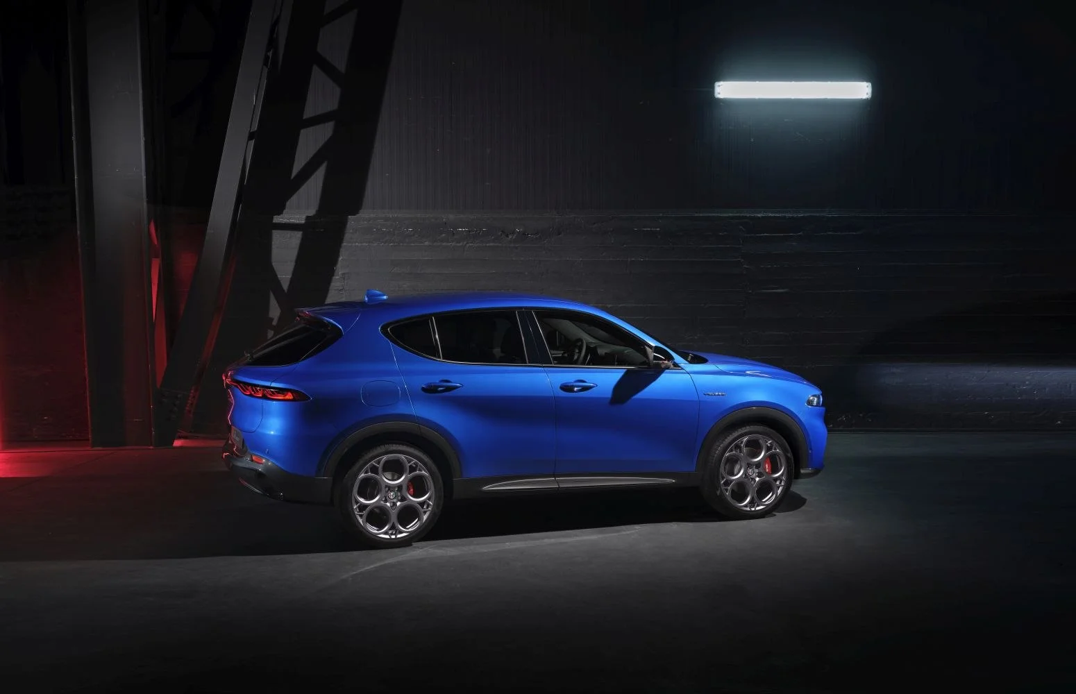 Alfa Romeo Tonale 1.3 T MultiAir (190 Hp) Plug-in Hybrid eQ4 Automatic2022 - thumbnail 7