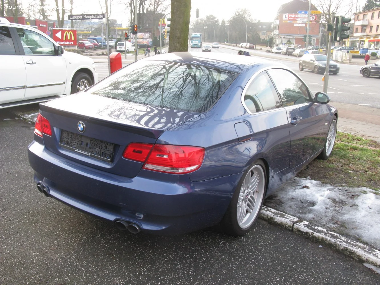 Alpina B3 3.0i Biturbo (360 Hp) Switch-Tronic2007 - 2013 thumbnail 2