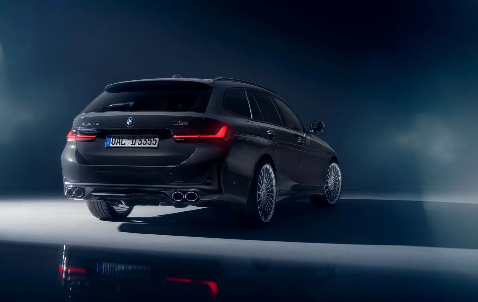 Alpina D3 S 3.0 (355 Hp) Mild Hybrid AWD SWTICH-TRONIC2022 - thumbnail 2