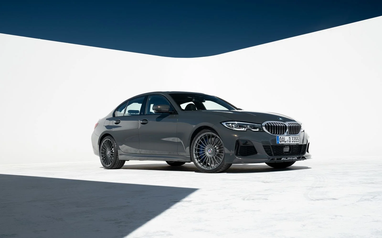 Alpina D3 S 3.0 (355 Hp) Mild Hybrid AWD Switch-Tronic2020 - 2022 thumbnail 2