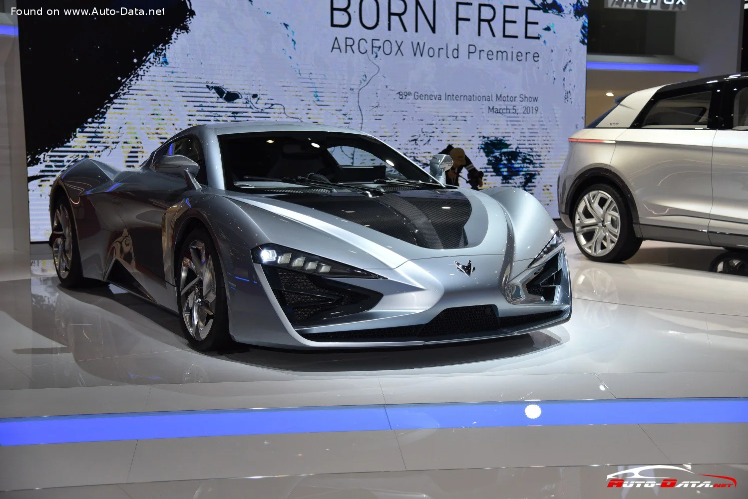 Arcfox GT 85 kWh (1600 Hp) 4WD2019 - thumbnail 2