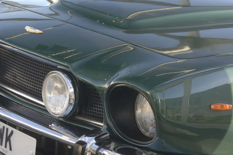 Aston Martin AMV8 5.3 (438 Hp)1972 - 1986 thumbnail 11