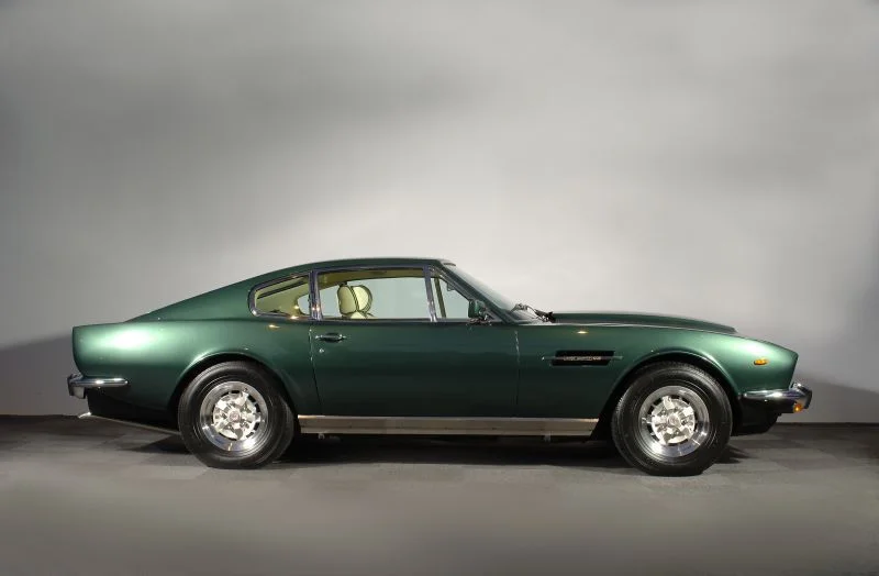 Aston Martin AMV8 5.3 (438 Hp)1972 - 1986 thumbnail 3