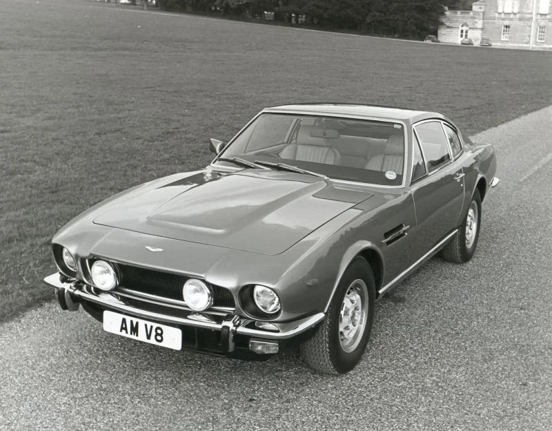 Aston Martin AMV8 5.3 (438 Hp)1972 - 1986 thumbnail 8