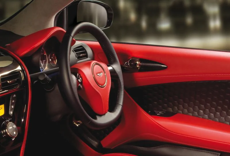 Aston Martin Cygnet 1.33 Dual VVT-i (98 Hp)2011 - 2013 thumbnail 13
