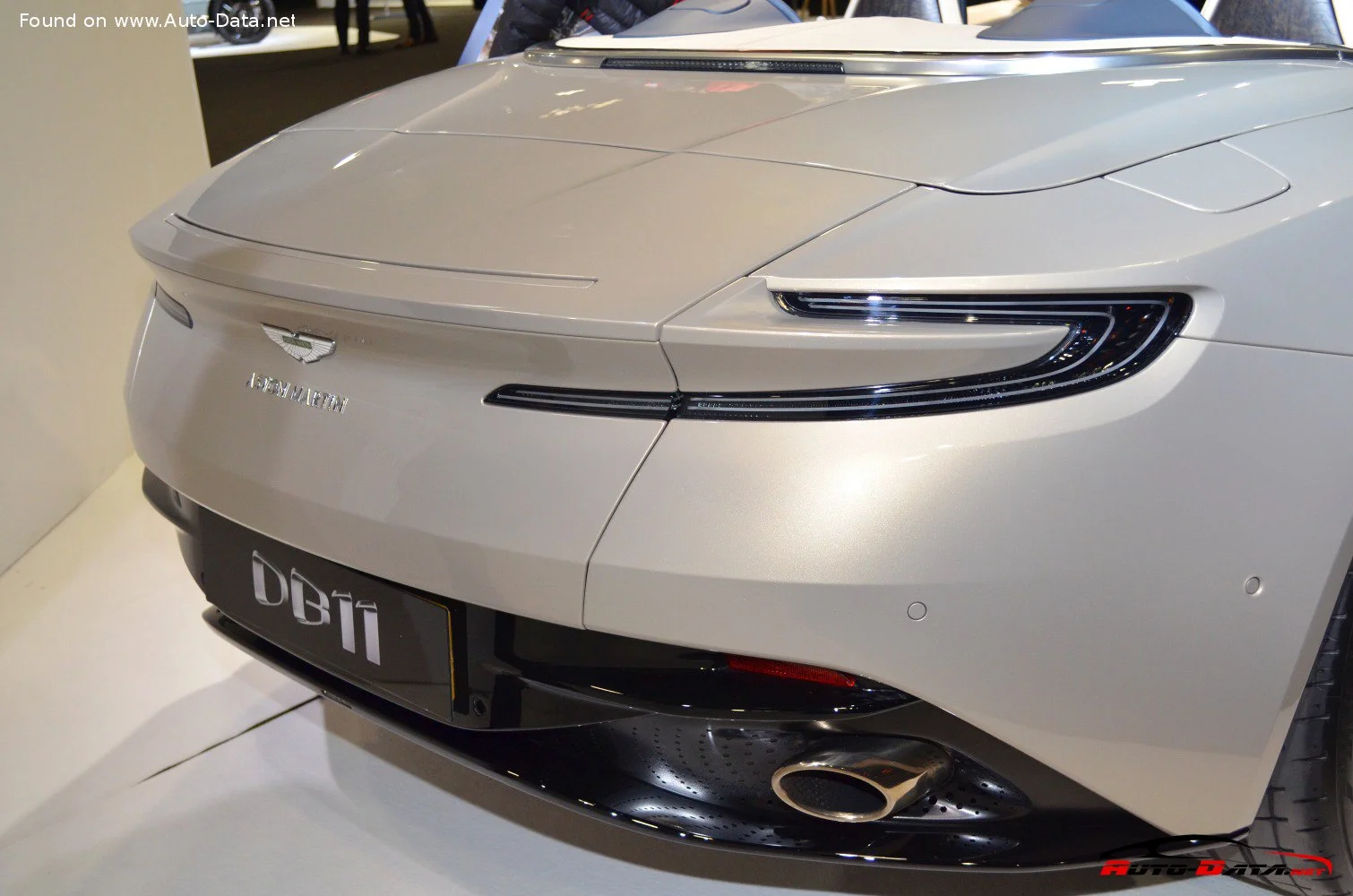 Aston Martin DB11 4.0 V8 (510 Hp) Automatic2018 - 2021 thumbnail 16