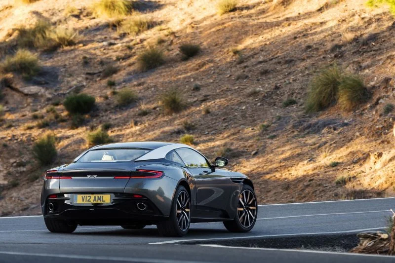 Aston Martin DB11 4.0 V8 (503 Hp) Automatic2017 - 2021 thumbnail 2