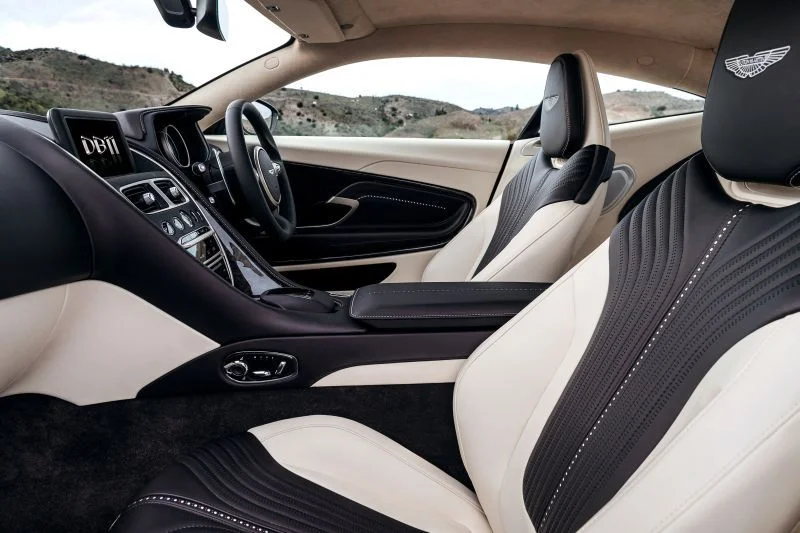 Aston Martin DB11 4.0 V8 (503 Hp) Automatic2017 - 2021 thumbnail 3