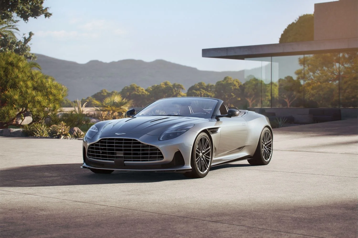 Aston Martin DB12 4.0 V8 (680 Hp) Automatic2023 - thumbnail 2