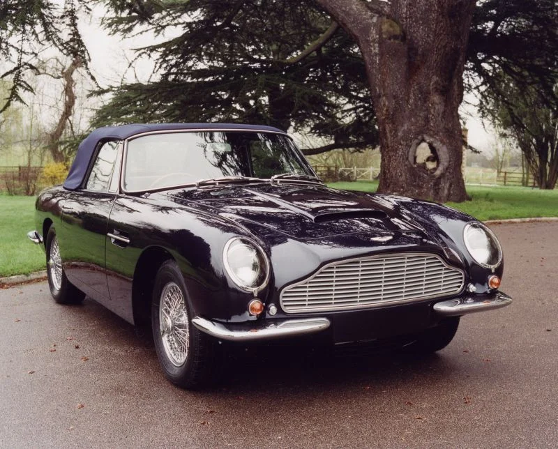 Aston Martin DB6 4.0 (286 Hp)1966 - 1969 - 1