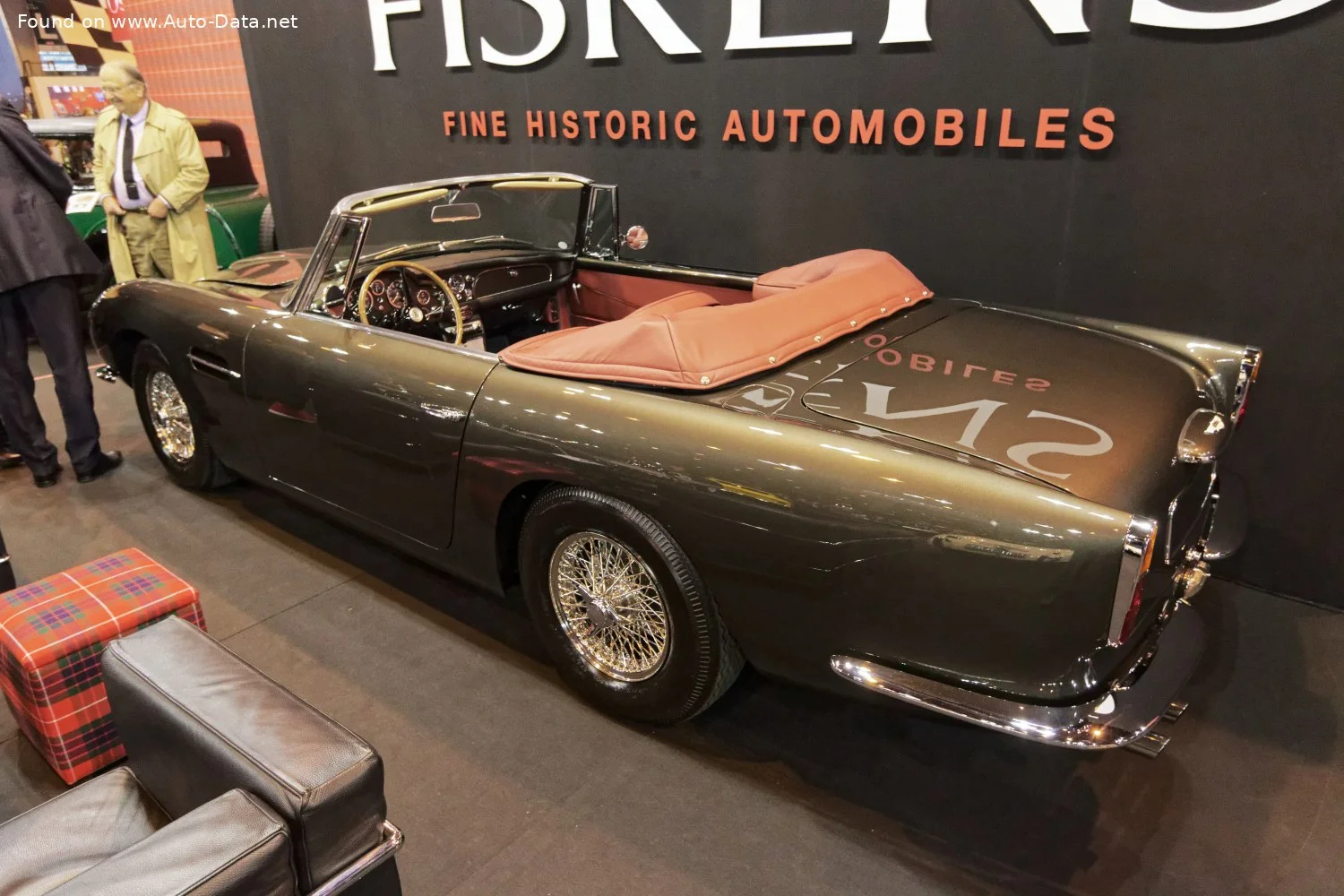 Aston Martin DB6 4.0 (286 Hp)1966 - 1969 thumbnail 11