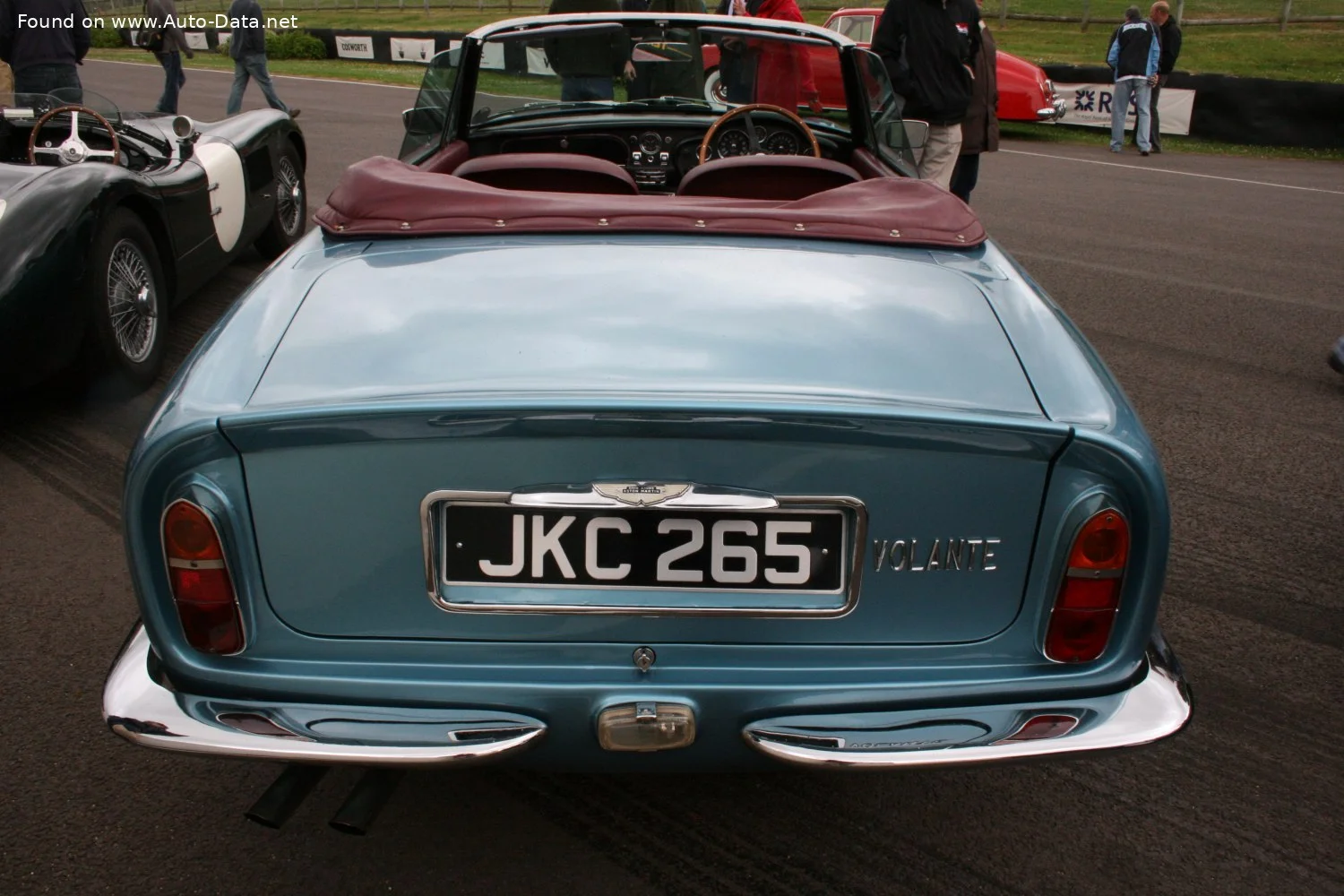 Aston Martin DB6 4.0 (286 Hp)1966 - 1969 thumbnail 13