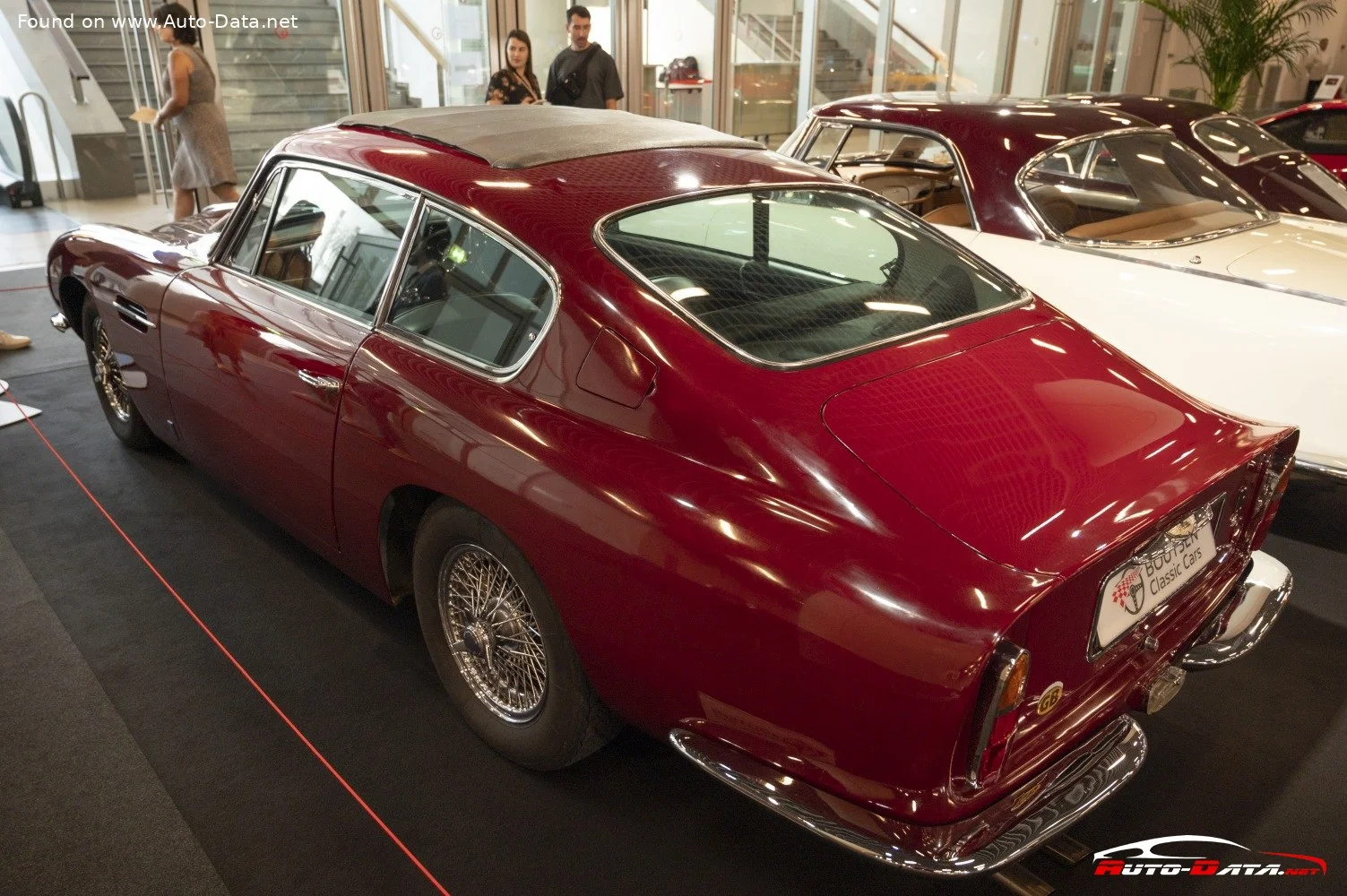 Aston Martin DB6 4.0 (286 Hp)1965 - 1969 thumbnail 18
