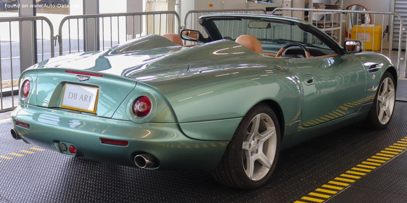 Aston Martin DB7 5.9 V12 (426 Hp) Automatic2002 - 2004 thumbnail 11