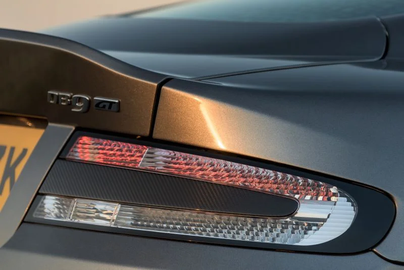 Aston Martin DB9 6.0 V12 (547 Hp) Automatic2015 - 2016 thumbnail 11