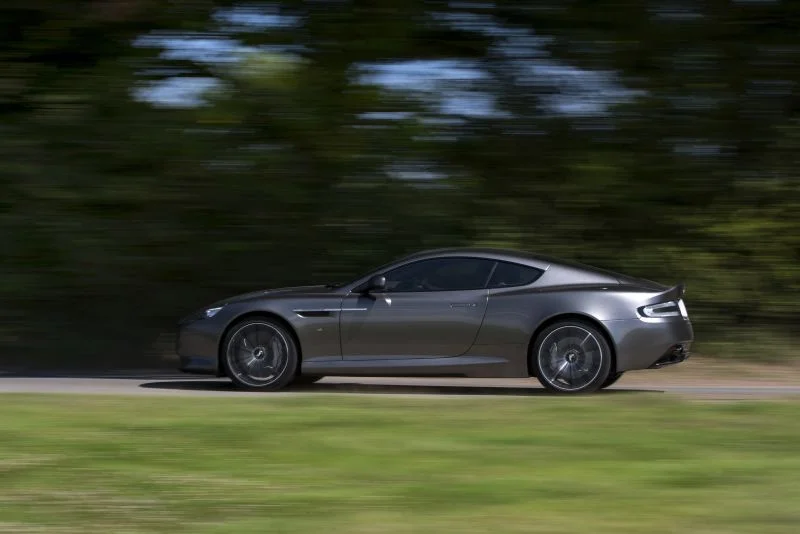 Aston Martin DB9 6.0 V12 (547 Hp) Automatic2015 - 2016 thumbnail 18