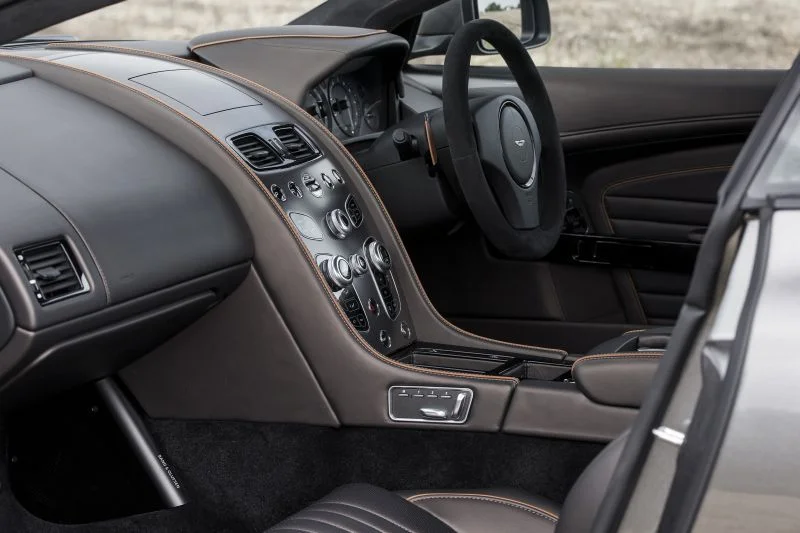 Aston Martin DB9 6.0 V12 (547 Hp) Automatic2015 - 2016 thumbnail 3