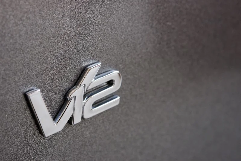 Aston Martin DB9 6.0 V12 (547 Hp) Automatic2015 - 2016 thumbnail 9