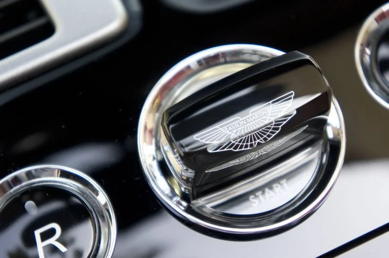 Aston Martin DB9 6.0 V12 (517 Hp) Automatic2012 - 2015 thumbnail 12