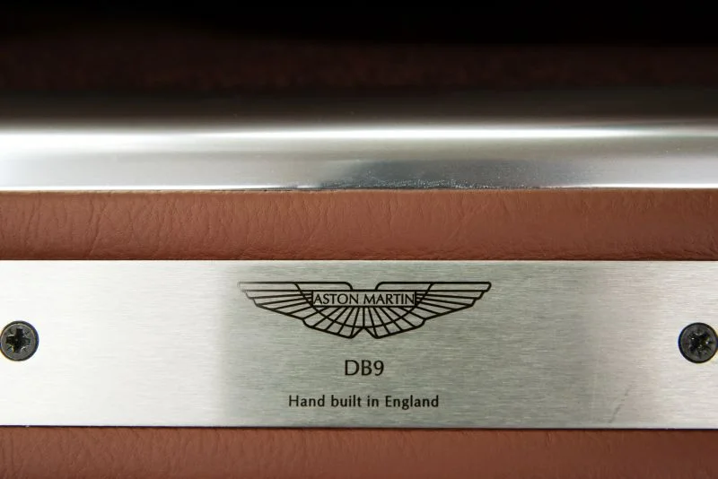 Aston Martin DB9 6.0 i V12 48V (456 Hp)2004 - 2012 thumbnail 14
