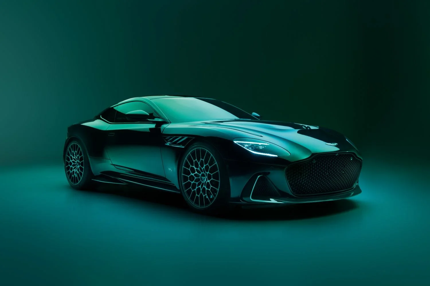 Aston Martin DBS Aston Martin DBS Superleggera