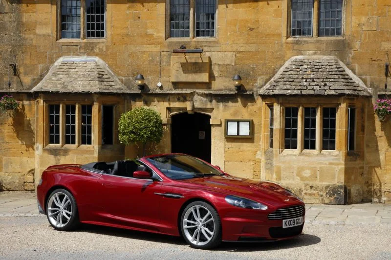 Aston Martin DBS Aston Martin DBS V12 Volante