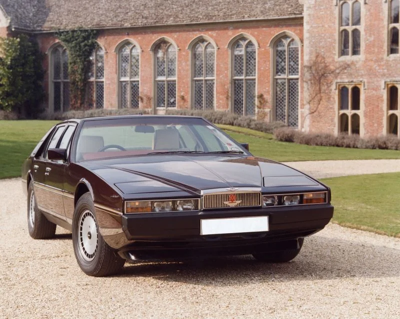 Aston Martin Lagonda 5.3 (310 Hp)1976 - 1989 thumbnail 2