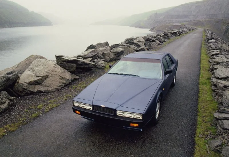Aston Martin Lagonda 5.3 (310 Hp)1976 - 1989 thumbnail 7
