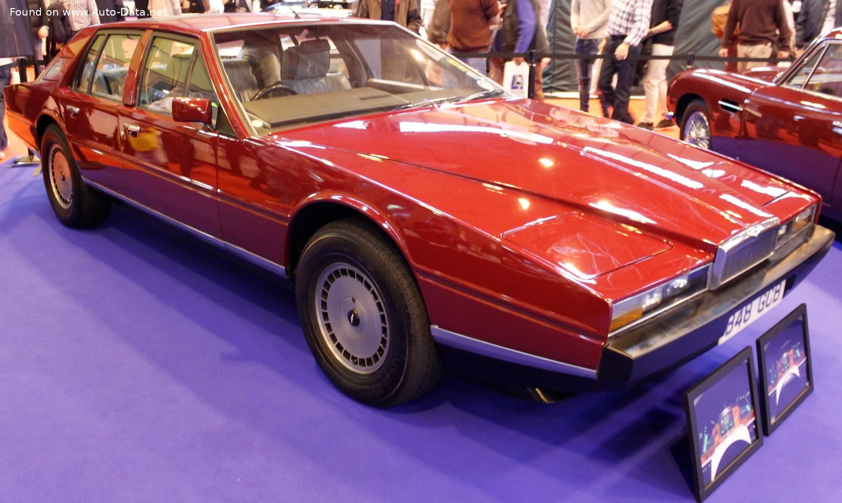 Aston Martin Lagonda 5.3 (310 Hp)1976 - 1989 thumbnail 9