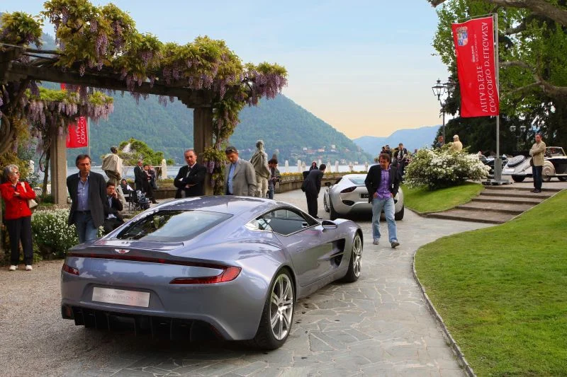 Aston Martin One-77 7.3 V12 (760 Hp) Automatic2009 - 2012 thumbnail 2