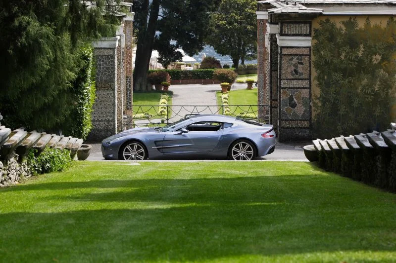 Aston Martin One-77 7.3 V12 (760 Hp) Automatic2009 - 2012 thumbnail 12