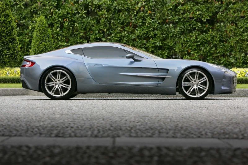 Aston Martin One-77 7.3 V12 (760 Hp) Automatic2009 - 2012 thumbnail 10