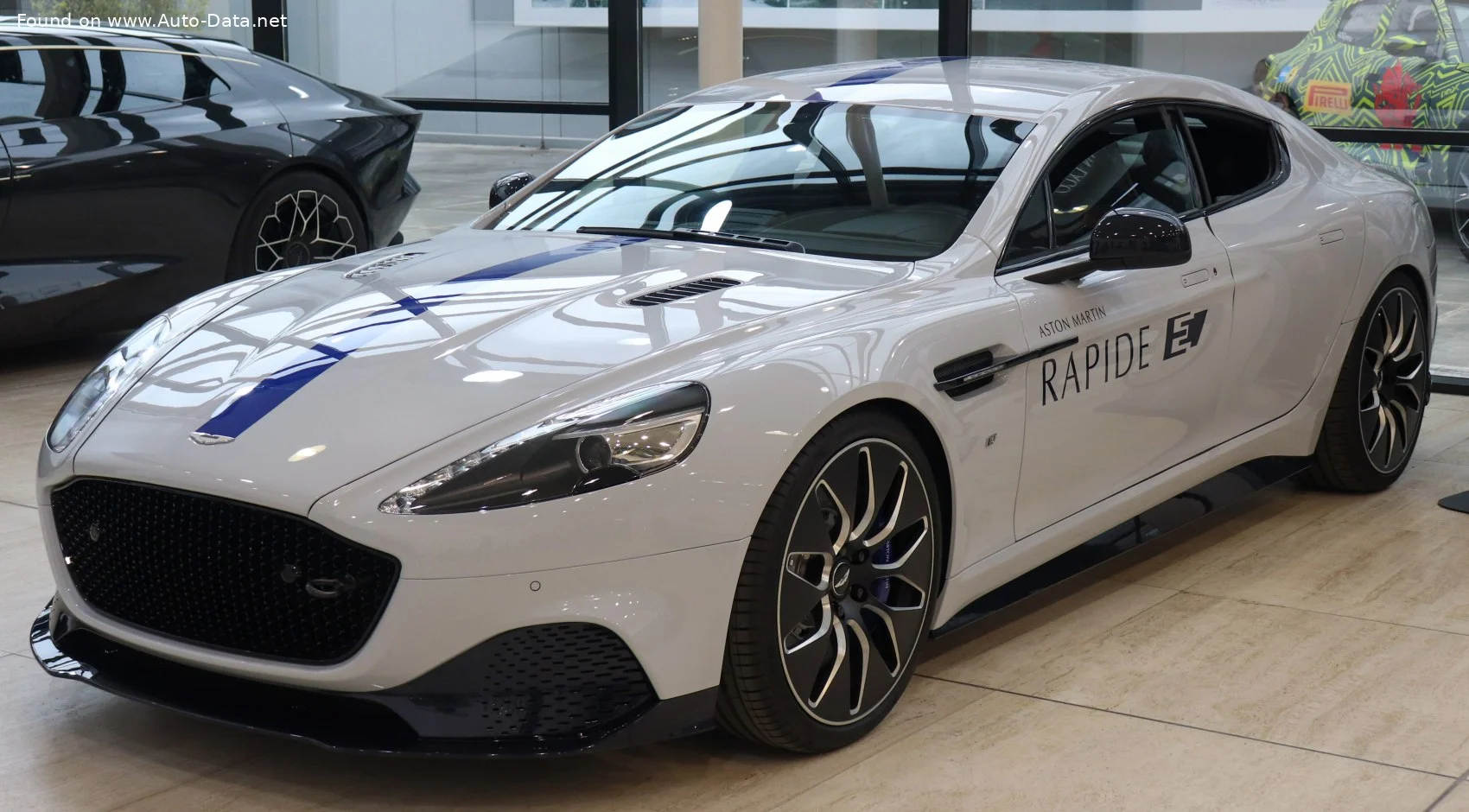 Aston Martin Rapide 65 kWh (612 Hp)2019 - 2020 thumbnail 11