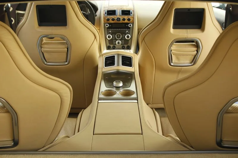 Aston Martin Rapide 6.0 V12 (476 Hp) Automatic2010 - 2013 thumbnail 4