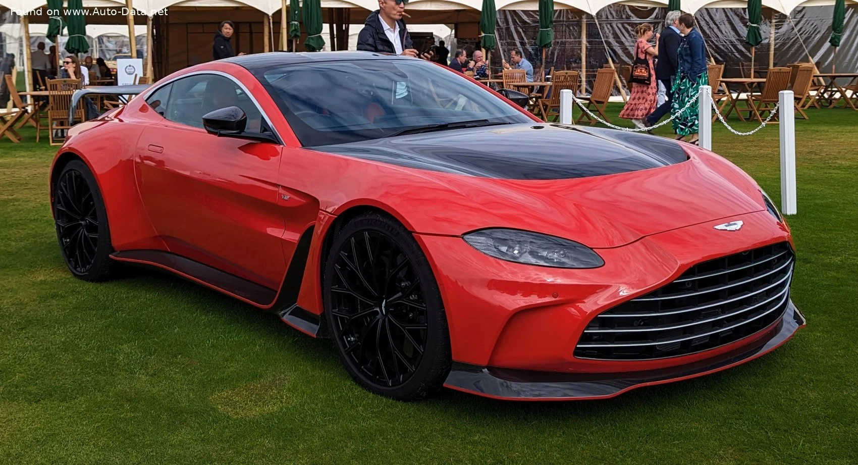 Aston Martin V12 Vantage 5.2 V12 (700 Hp) Automatic2022 - thumbnail 13