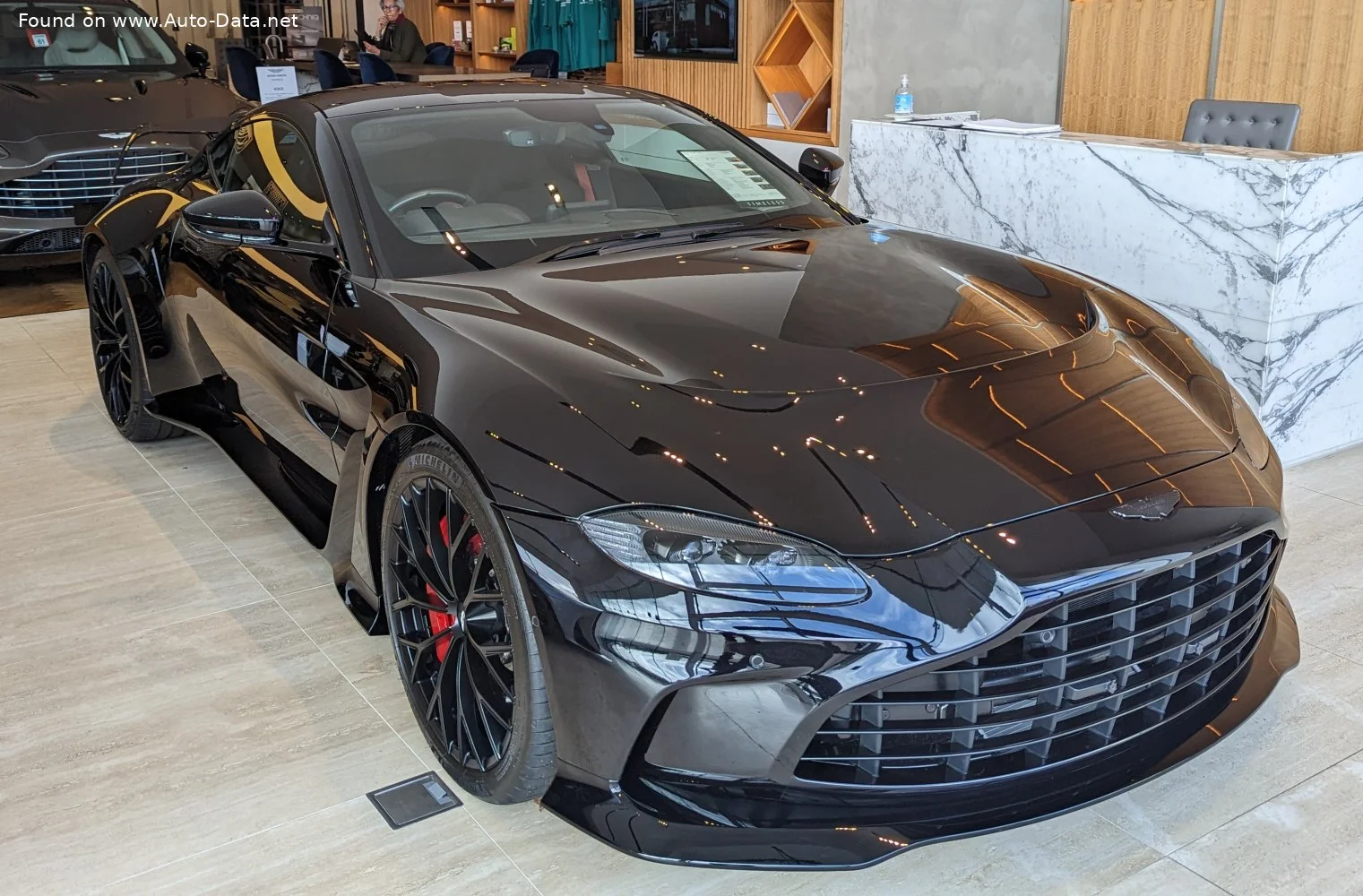 Aston Martin V12 Vantage 5.2 V12 (700 Hp) Automatic2022 - thumbnail 15