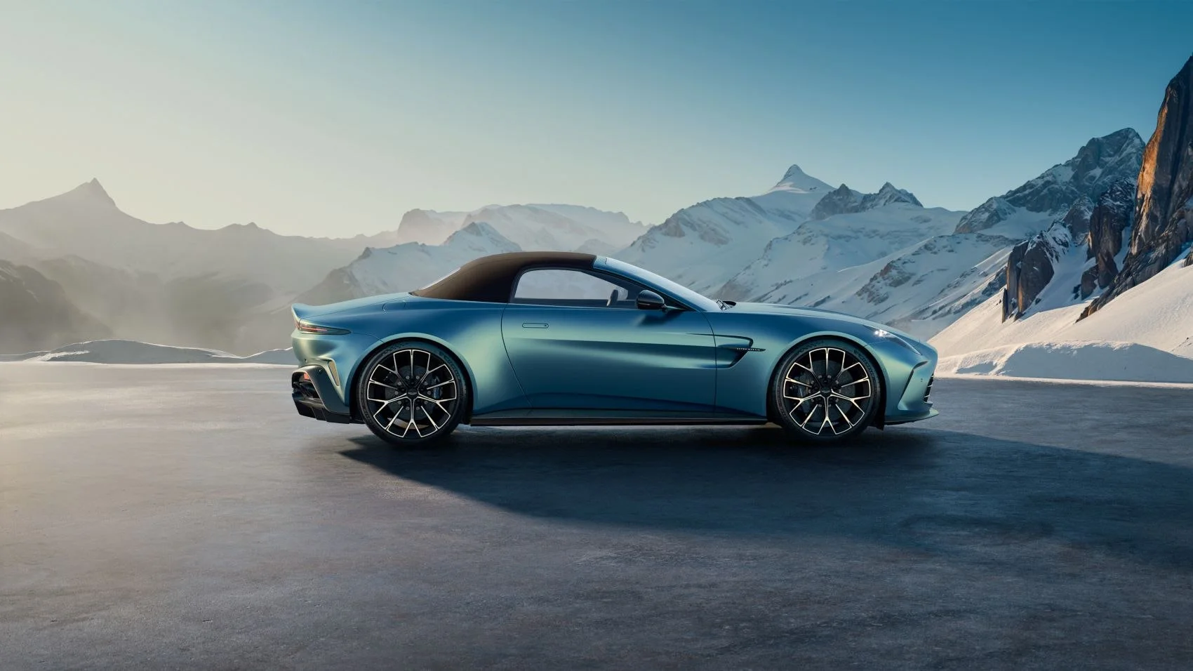 Aston Martin V8 Vantage 4.0 V8 (665 Hp) Automatic2025 - thumbnail 5