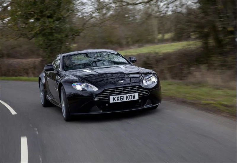 Aston Martin V8 Vantage 4.7 V8 (426 Hp)2008 - 2016 thumbnail 17