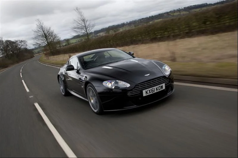 Aston Martin V8 Vantage 4.7 V8 (426 Hp)2008 - 2016 thumbnail 18