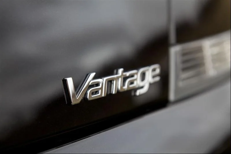 Aston Martin V8 Vantage 4.7 V8 (426 Hp)2008 - 2016 thumbnail 6