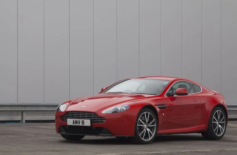 Aston Martin V8 Vantage 4.7 V8 (426 Hp)2008 - 2016 thumbnail 9
