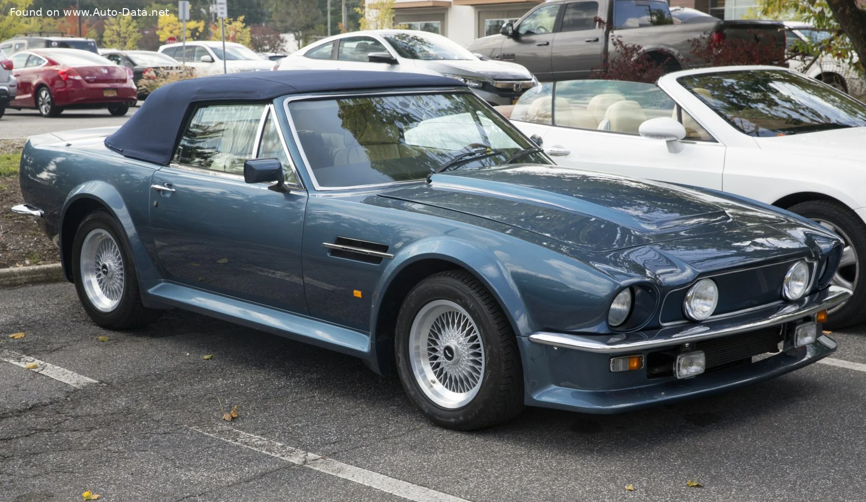 Aston Martin V8 Vantage 5.3 (340 Hp)1977 - 1989 thumbnail 18