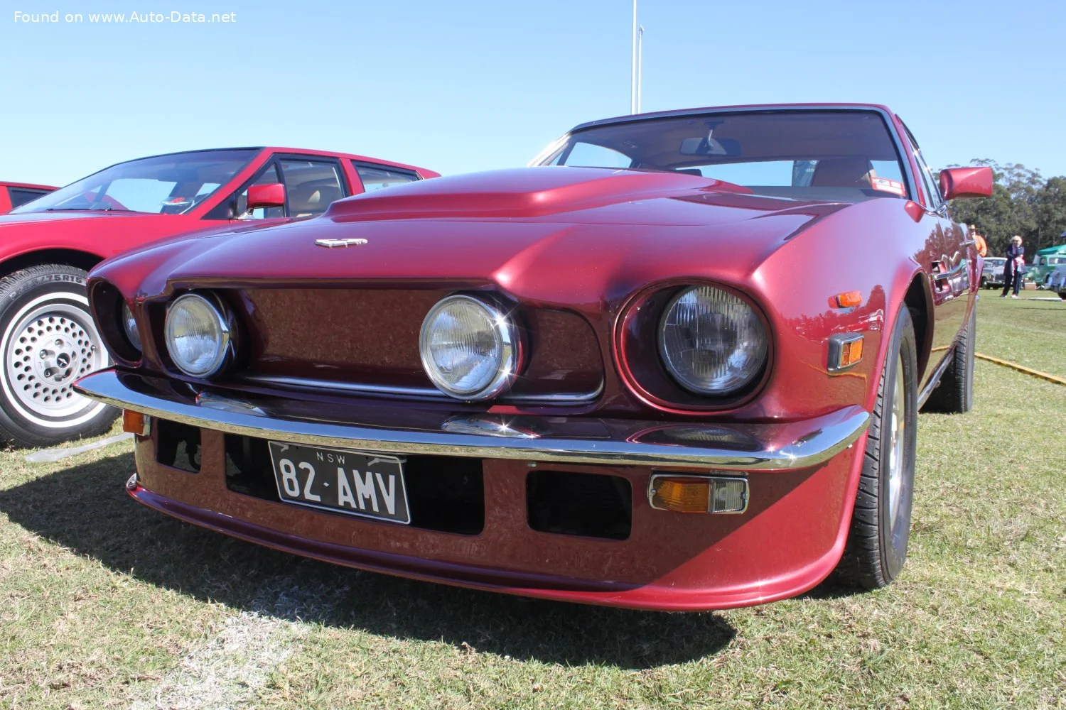 Aston Martin V8 Vantage 5.3 (385 Hp)1977 - 1990 thumbnail 2