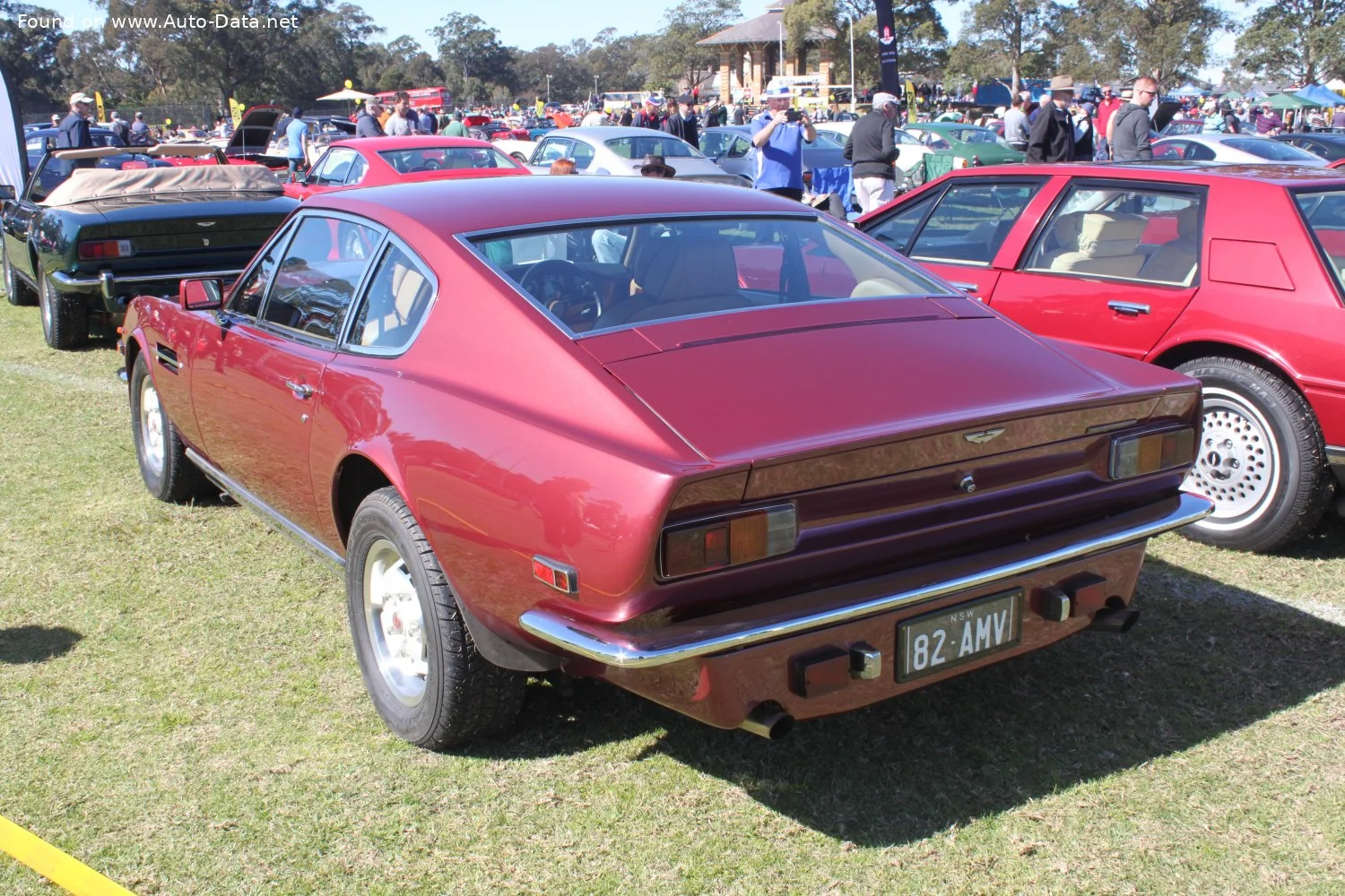 Aston Martin V8 Vantage 5.3 (385 Hp)1977 - 1990 thumbnail 4