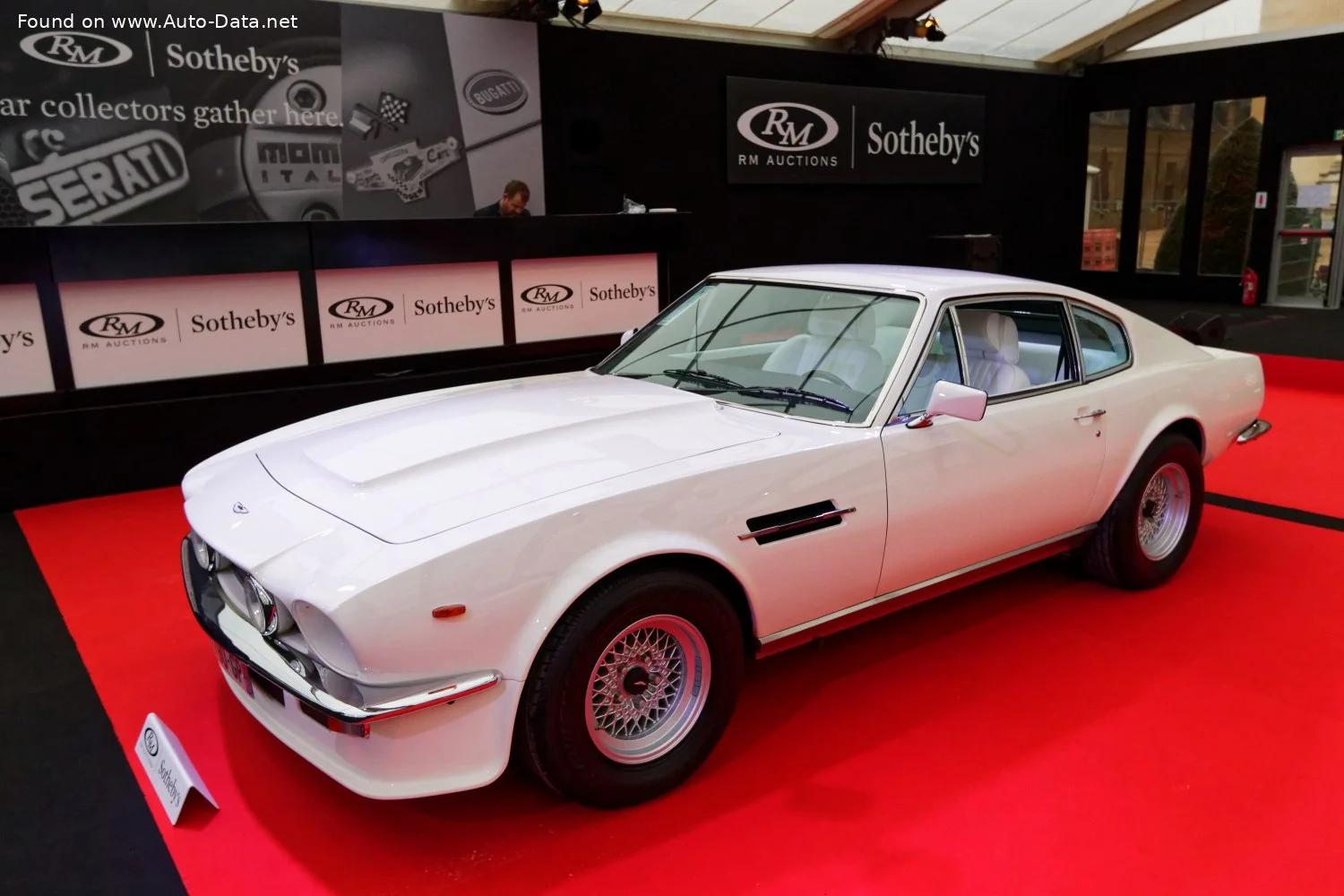 Aston Martin V8 Vantage 5.3 (385 Hp)1977 - 1990 thumbnail 5